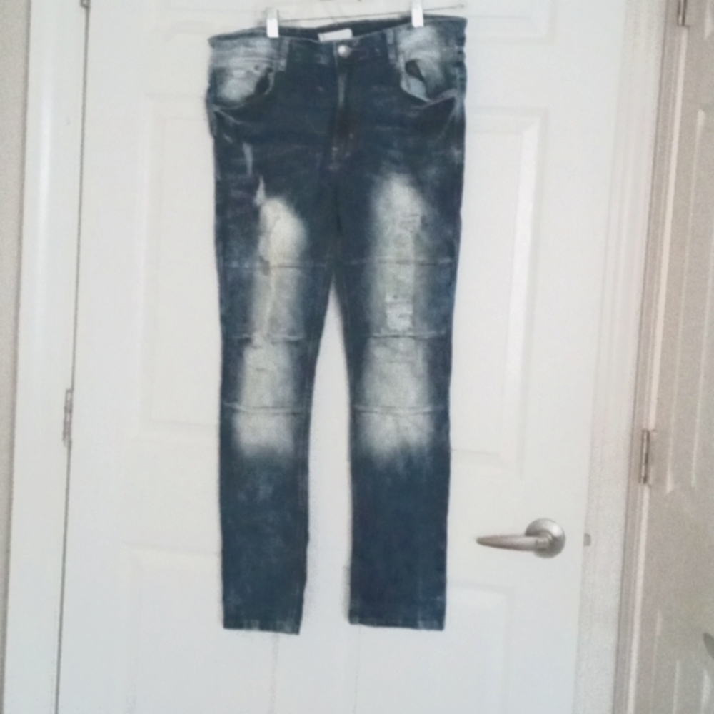 Men's sz 36 Gs-115 distressed jeans
